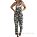 Charakteristische Camouflage-Overalls für Damen zu verkaufen